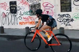 Картинка статьи Linda Calderón — Fixie Girls — Fixed Gear Bogotá