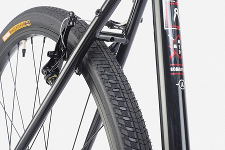 Bombtrack Arise Black