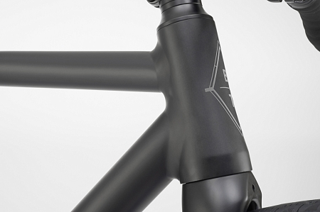 Bombtrack Script Black