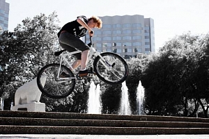 Картинка статьи Трюки на Fixed Gear