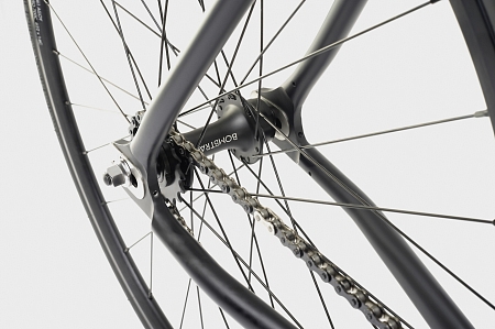 Bombtrack Script Black