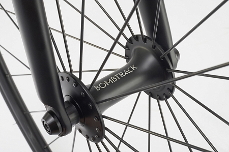 Bombtrack Script Black
