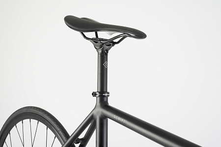 Bombtrack Script Black