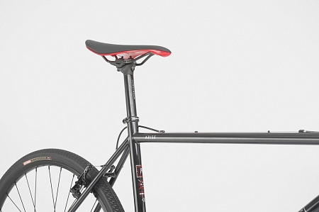 Bombtrack Arise Black